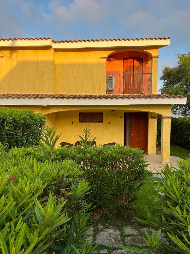 Villa Juniperus Porto Pino SantʼAnna Arresi Exterior foto